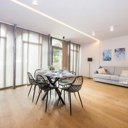 Casaviva - Stylish Retreat With Parking In Apartamento Rapallo